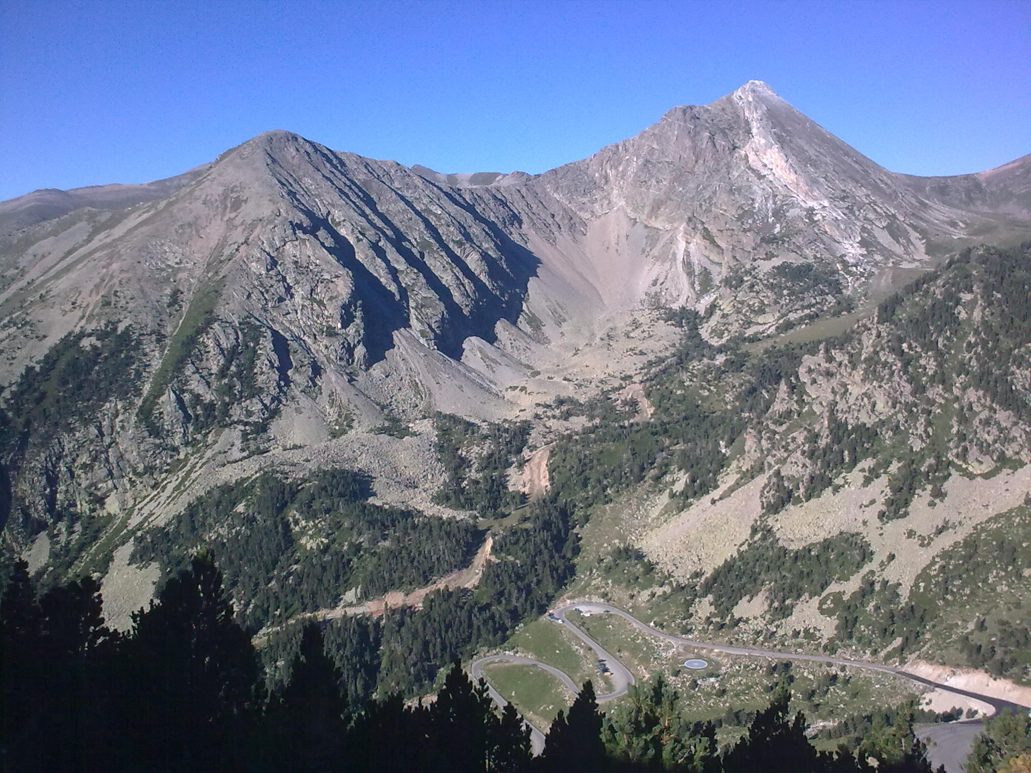 Coll de la Marrana and Gra de Fajol (2708m)